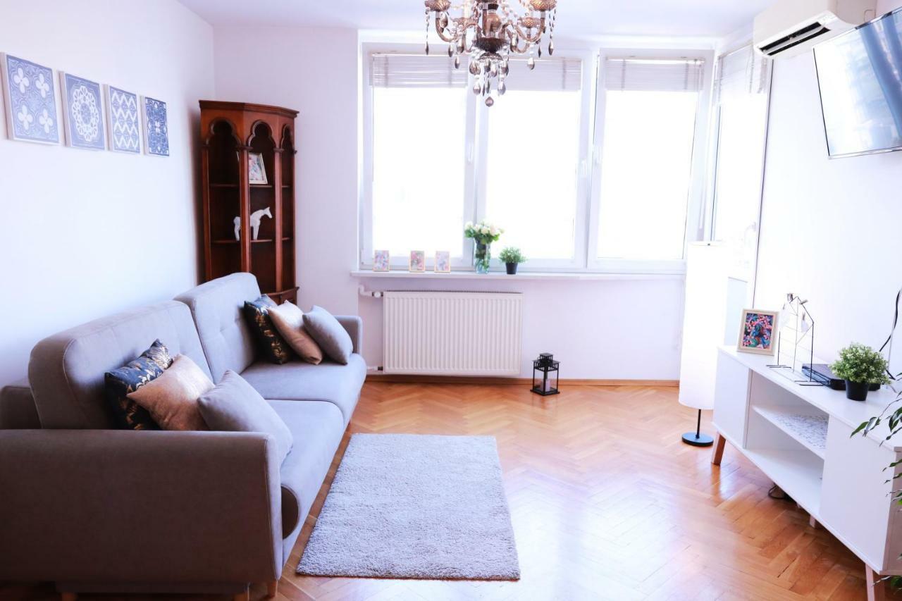 Cozy And Great Location By Cooee Apartments Варшава Экстерьер фото